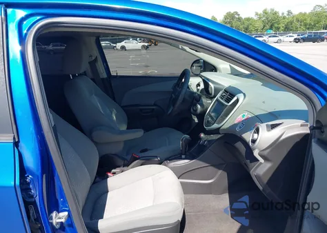 2017 Chevrolet Sonic Ls Auto z USA, uszkodzony, nr VIN 1G1JB5SH4H4171782